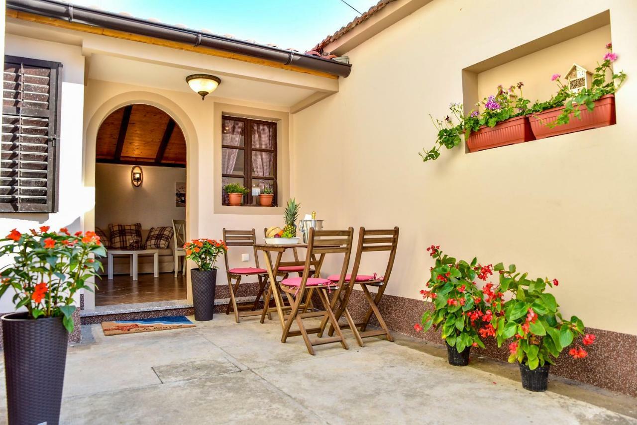 Apartman Mare Zadar Buitenkant foto