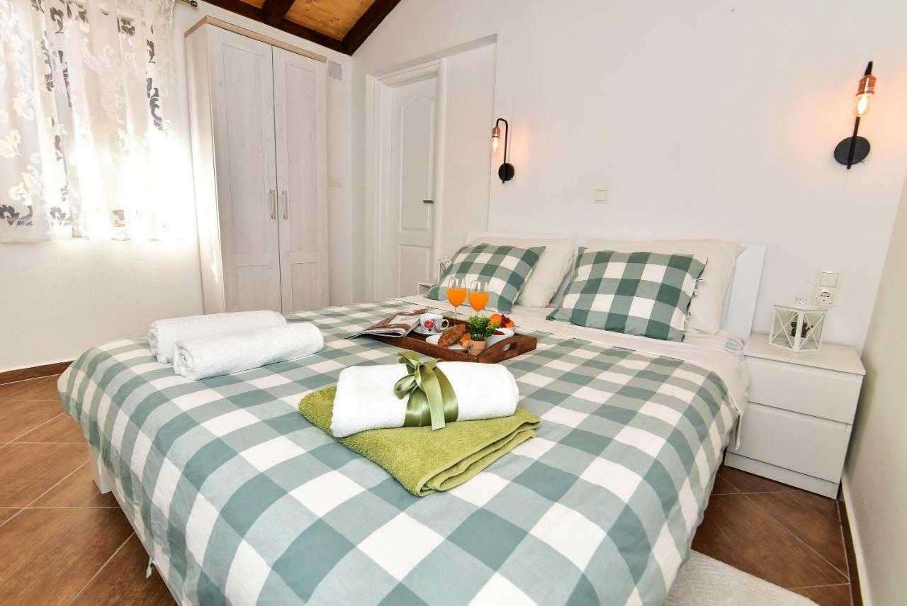 Apartman Mare Zadar Buitenkant foto